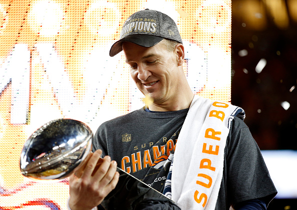 peyton-manning-with-lombardi-super-bowl-50.jpg